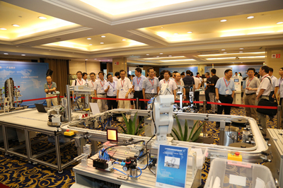 2015全國(guó)自動(dòng)化教育學(xué)術(shù)年會(huì)成功舉辦 技術(shù)研究、實(shí)驗(yàn)發(fā)展與創(chuàng)新實(shí)踐