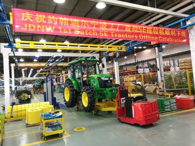新增5E系列生產(chǎn)線——迪爾寧波工廠打造卓越多功能拖拉機(jī)制造中心